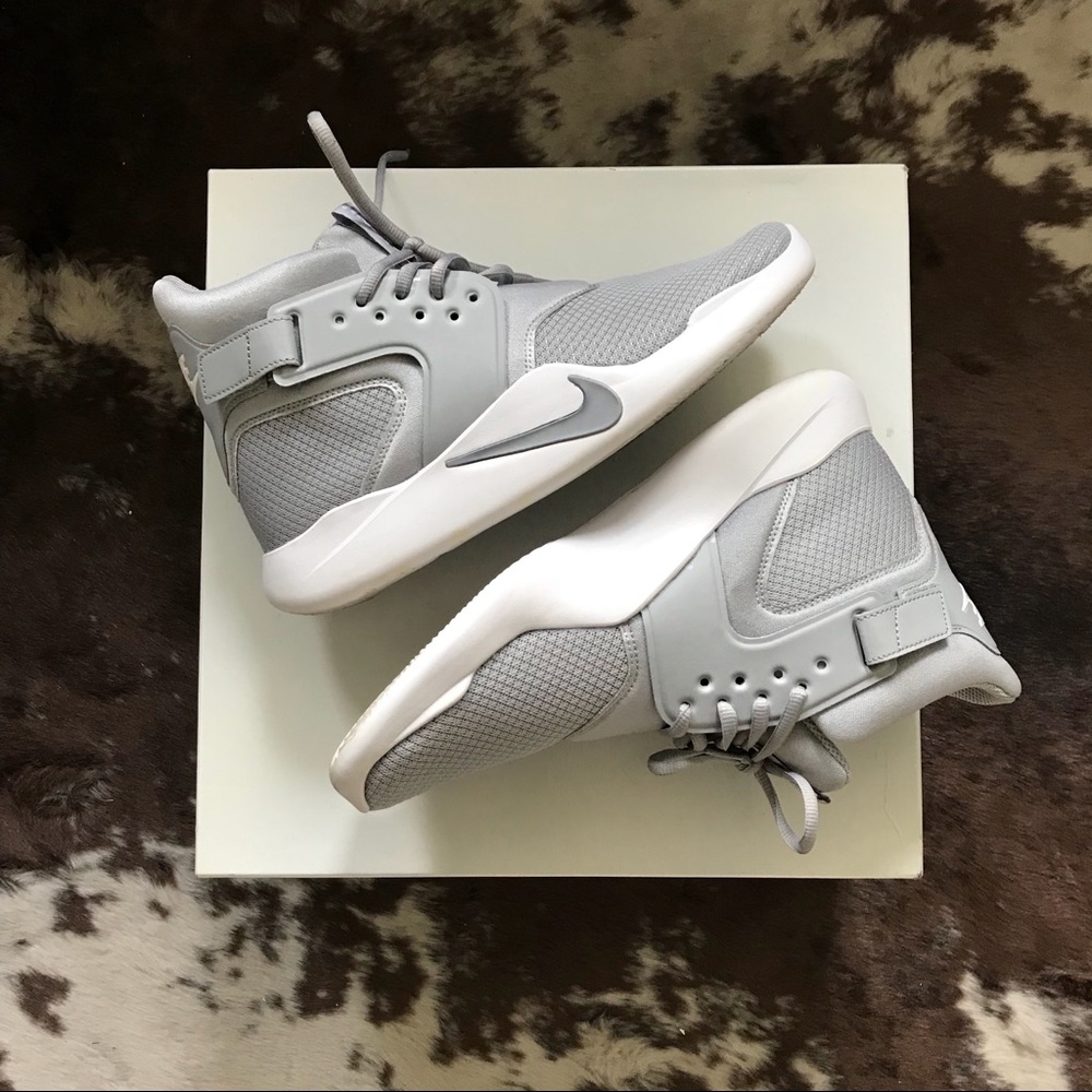 Gray Nike Incursion High Tops - Picture 3 of 4